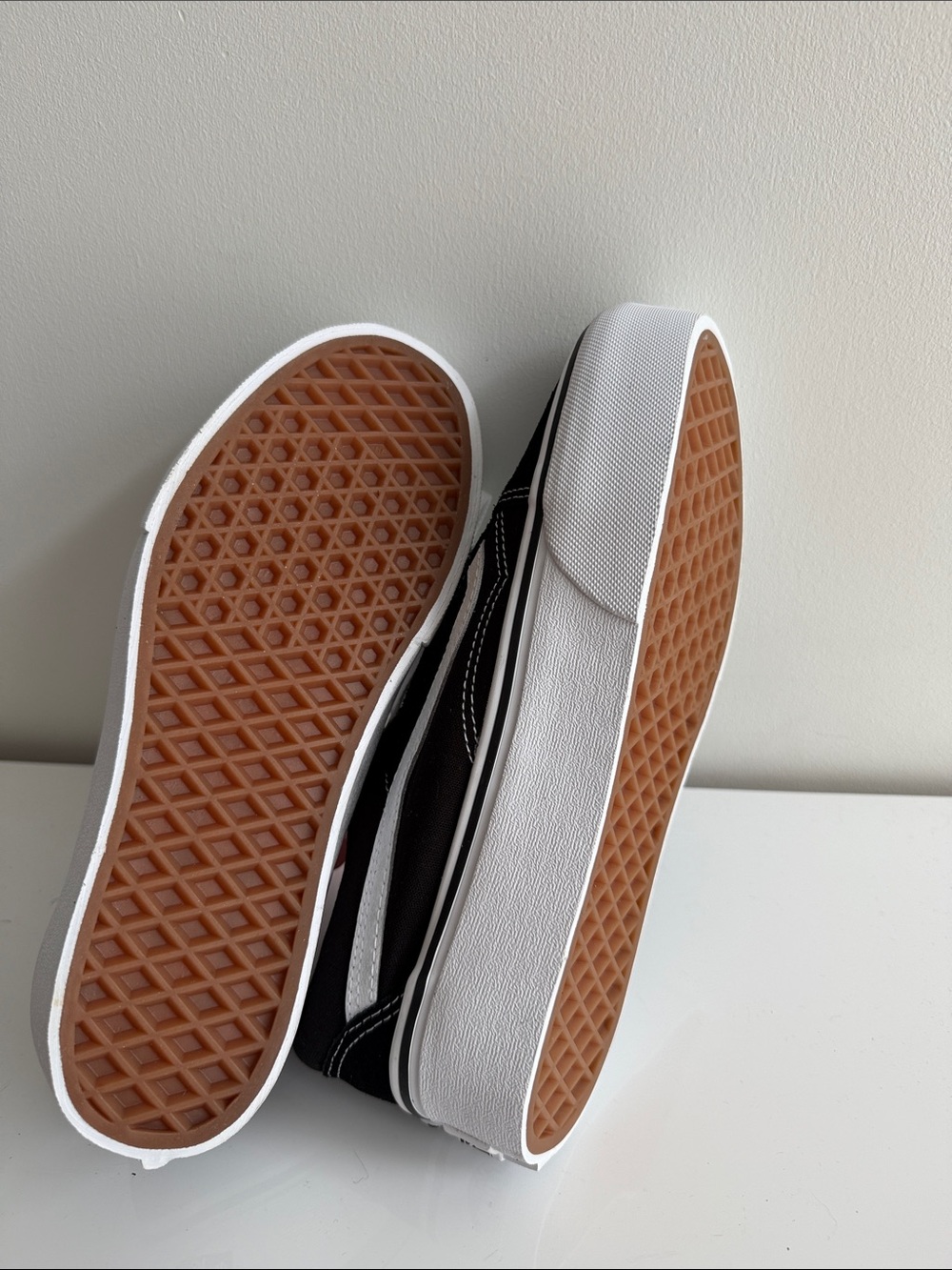 Vans Old Skool Platform Shoes - Picture 4 of 7